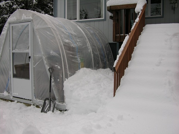 snow greenhouse